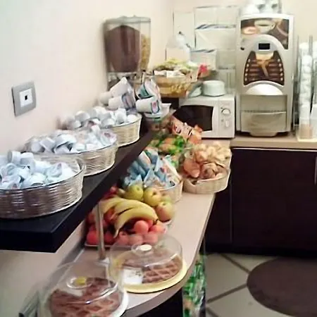 Elide Hotel Rom