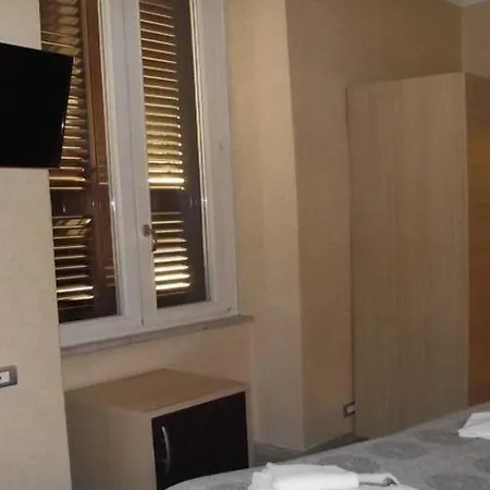 Elide Hotel 3*