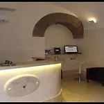 Elide Hotel