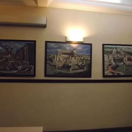 Elide Hotel Rom