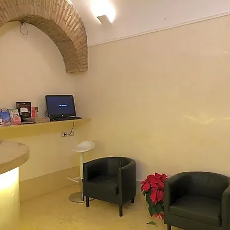 Elide Hotel 3*