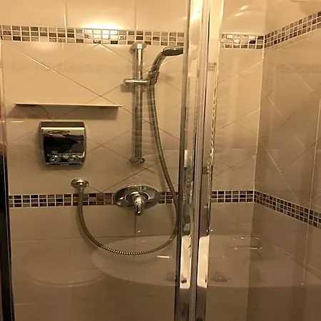 Elide Hotel 3*