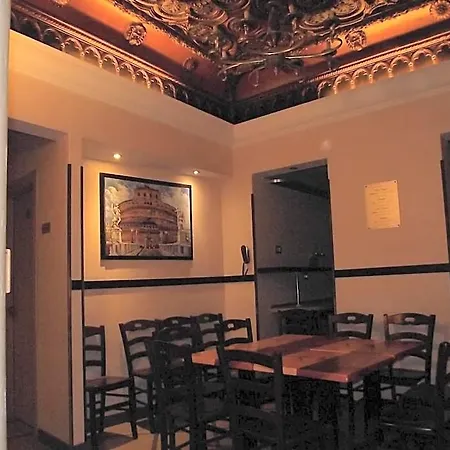 Elide Hotel