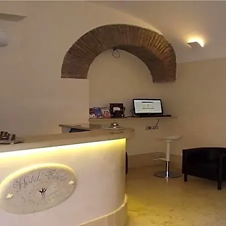Elide Hotel 3*