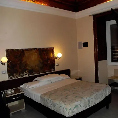 Hotel Elide 3*